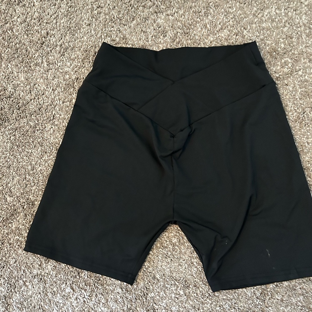 SHEIN black crossover bike shorts size large